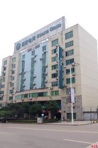 我司向東興供電局供應電線(xiàn)電纜